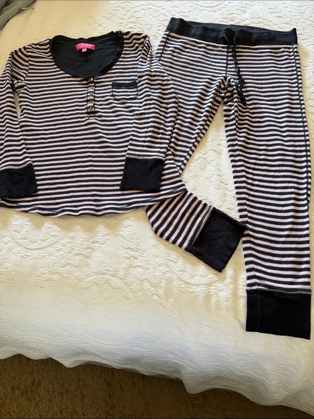 Victoria Secret Striped Pink and Black Womens Pajama Set EUC L - Picture 1 of 12